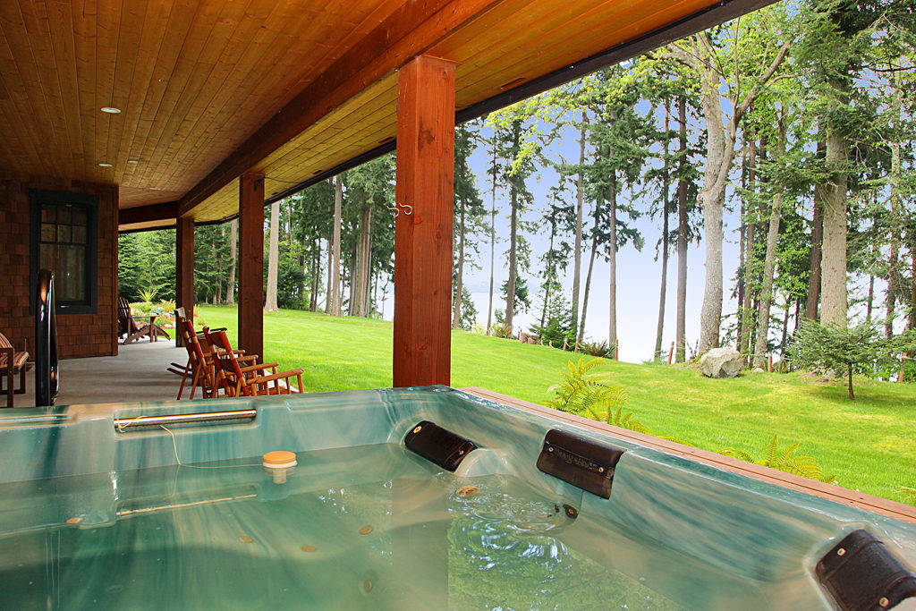 10-Enjoy-the-hot-tub-under-the-covered-porch